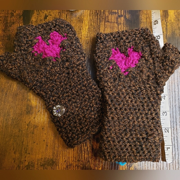 NWT* Handmade fingerless gloves 💜 fitted, soft acrylic, MarpleMade Designs - Picture 3 of 7
